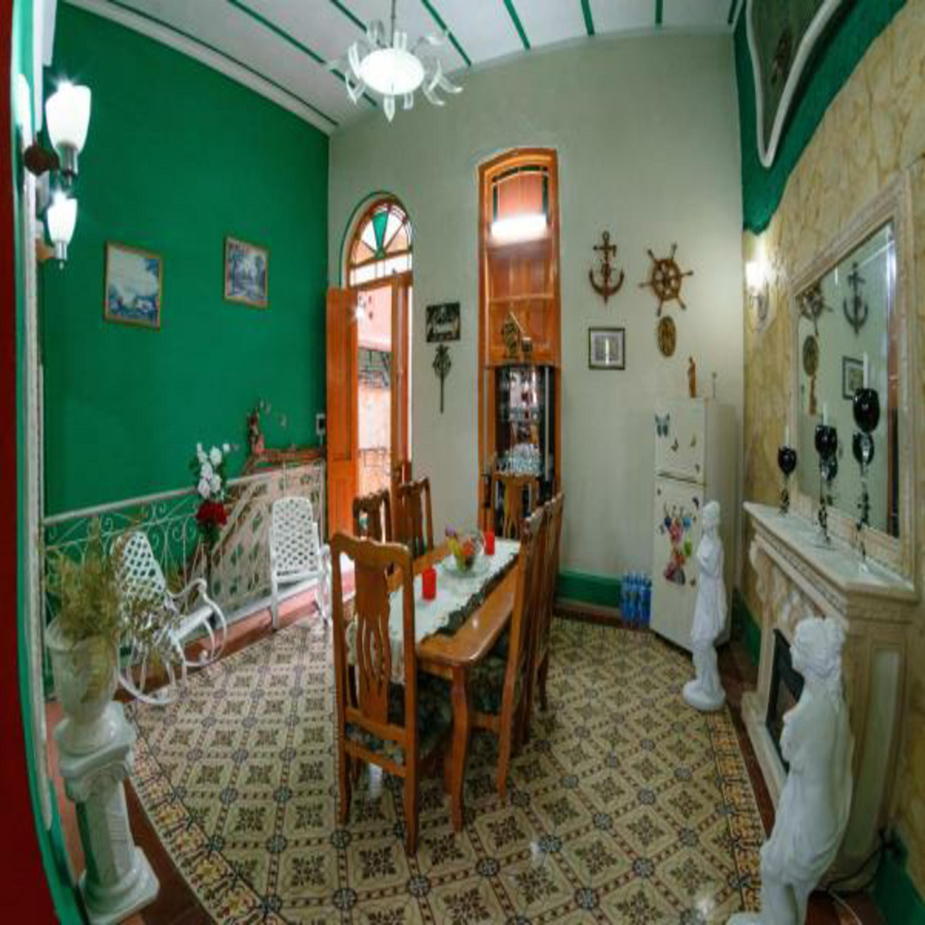 Casa Colonial Carmen Bed & Breakfast Havana Exterior photo